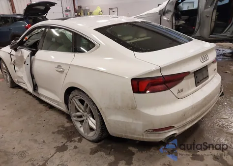 2019 Audi A5 45 Premium z USA, uszkodzony, nr VIN WAUANCF55KA059517